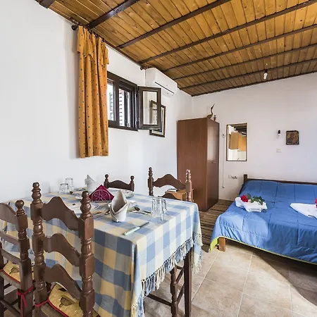 Theo's Traditional House Lachania (Rhodes)